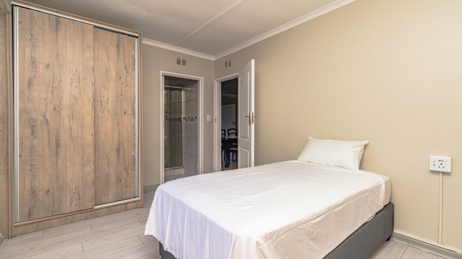 6 Bedroom Property for Sale in Costa Sarda Western Cape